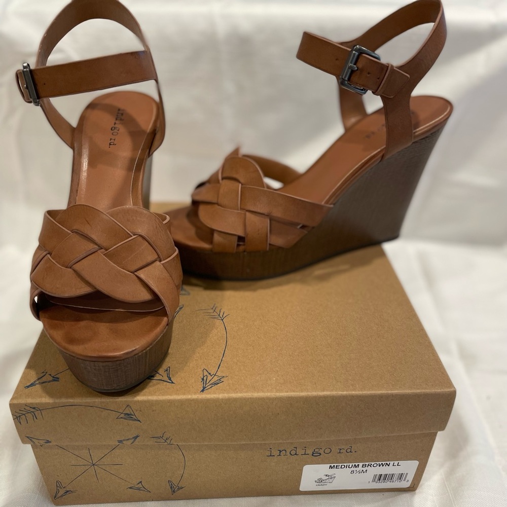 Cute brown heels.  Brand - Indigo rd, size 8.5 - Picture 5 of 5